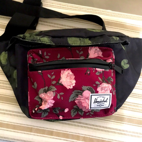 Herschel Supply Company Handbags - Herschel seventeenth hip pack